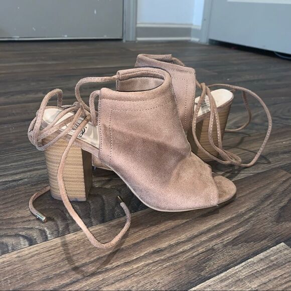 Lace up open toe booties - Picture 3 of 5